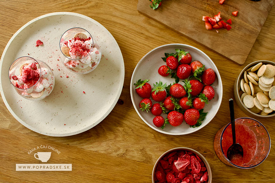 Ingrediencie na jahodové tiramisu
